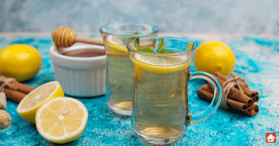 Hot-lemon-water-with-honey--winter-day