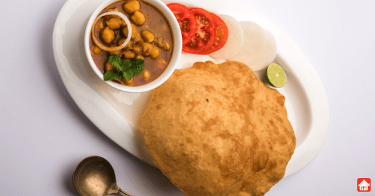Chole-Bature--Lucknow-food