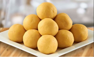 Beson Ladoo (250 GM) Made With Pure Ghee