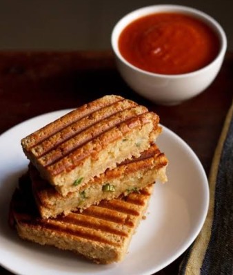 Aloo Mutter Grilled Cheese Sandwich (2 Sandwich)+ Tamato Ketchup