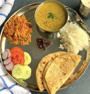 Combo Meal (Chapati, Batata Bhaji, Sambhar, Rice, Salad, Pickle)