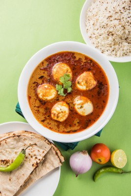 Egg Curry (3pc) With 2 Chapati And Steamed Rice