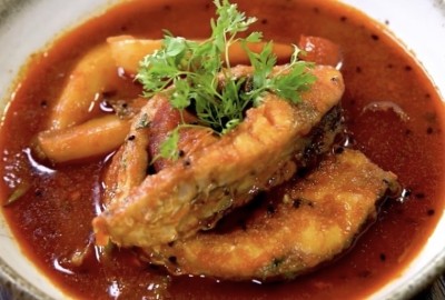 Authentic Bengali Fish Curry  2pieces. Please Place Order Atleast One Day In Advance.