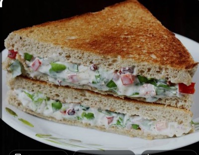 Grill Mayonnaise Sandwich With Wafer