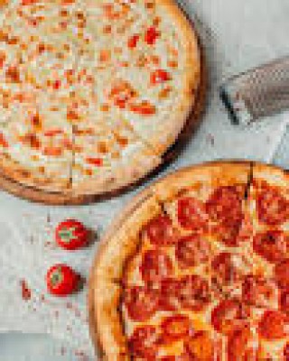 Pizza Mexican Green Wave – Regular Size With Pizza  Margherita Combo