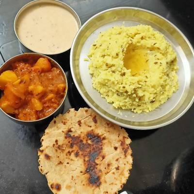 Diet Gujarati Thali