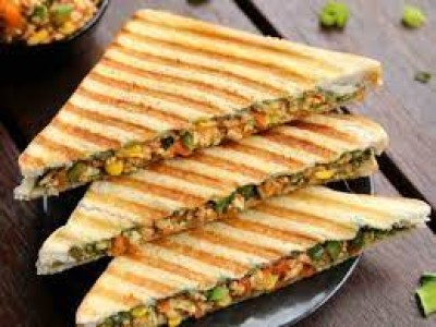 Grill Paneer Sandwich (2 Person)