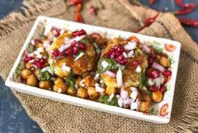 Chole Tikki Chaat 2 Pc. (Jain FOOD Available On Request)