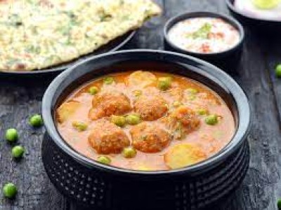 Kofta Curry With 4 Paratha